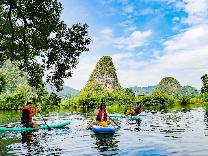 追光丨房車、帳篷、太空艙&hellip;&hellip;你想要的露營裝備這里都有