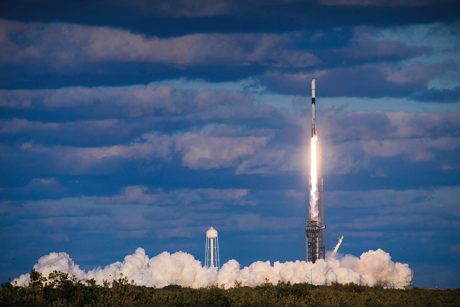當前軍備競賽點線面
