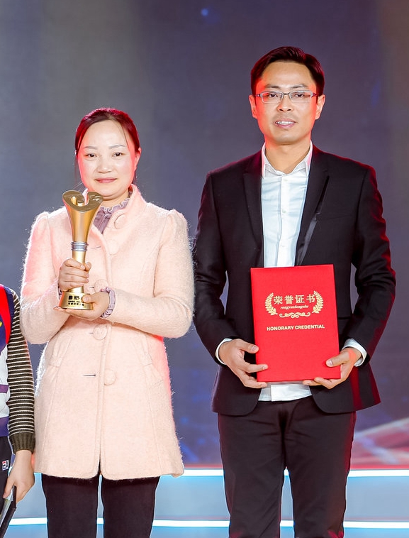 &ldquo;支教夫妻&rdquo; 湯恒躍、吳玲