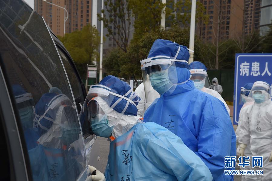 （聚焦疫情防控&middot;圖文互動）（7）軍隊新近承擔救治任務的兩所醫院全部投入使用 參照火神山醫院模式運行