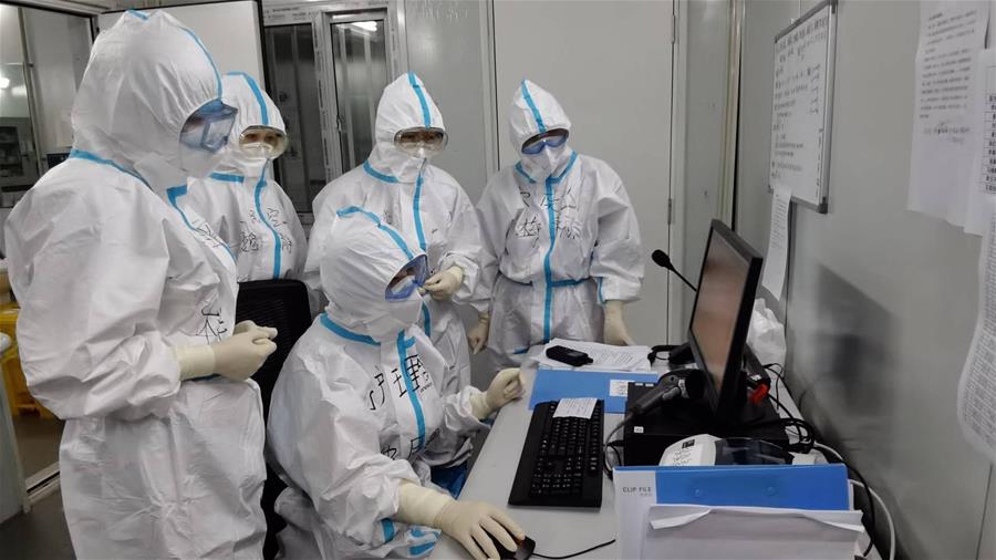 （圖文互動）（5）&ldquo;白衣戰士&rdquo;在沖鋒&mdash;&mdash;記&ldquo;最美新時代革命軍人&rdquo;仲月霞