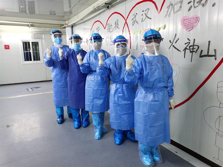 （圖文互動）（7）&ldquo;白衣戰士&rdquo;在沖鋒&mdash;&mdash;記&ldquo;最美新時代革命軍人&rdquo;仲月霞