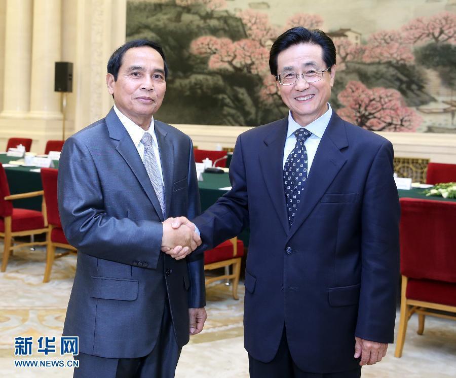 7月7日，中共中央書記處書記、中央紀委副書記趙洪祝在北京同老撾人民革命黨中央政治局委員、中央紀委書記、政府副總理本通率領的老撾人民革命黨代表團舉行工作會談。新華社記者 姚大偉 攝 