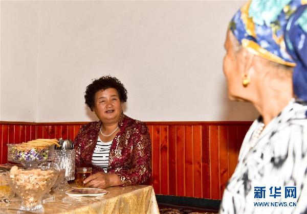 （十九大代表風采&middot;圖文互動）（3）&ldquo;農民&rdquo;李元敏：打造村民引以為豪的新&ldquo;蓋買&rdquo;