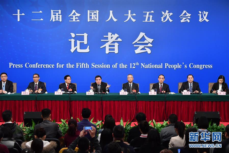 （兩會）（1）全國人大教科文衛委主任委員柳斌杰等就&ldquo;人大監督工作&rdquo;答記者問