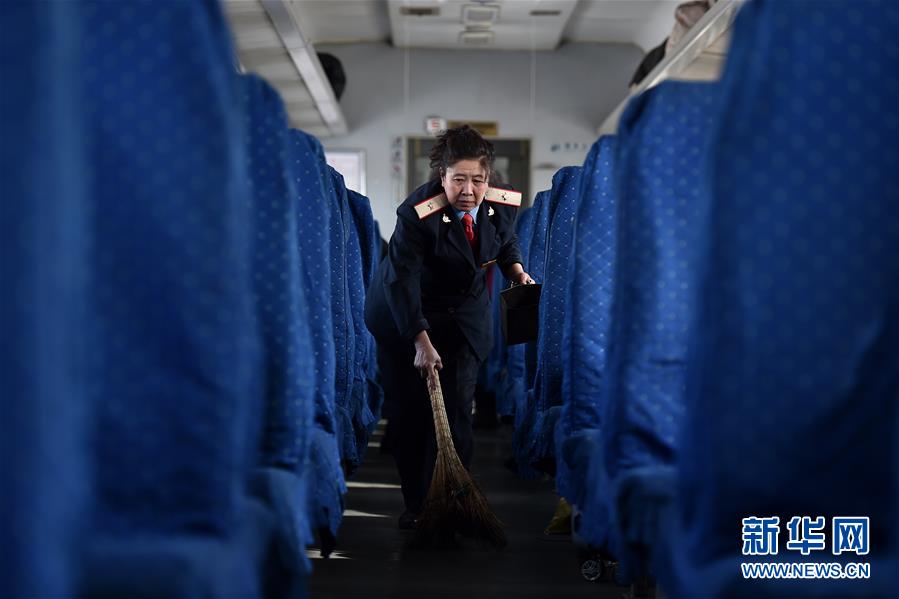 （社會）（5）呂梁山上的&ldquo;慢火車&rdquo;