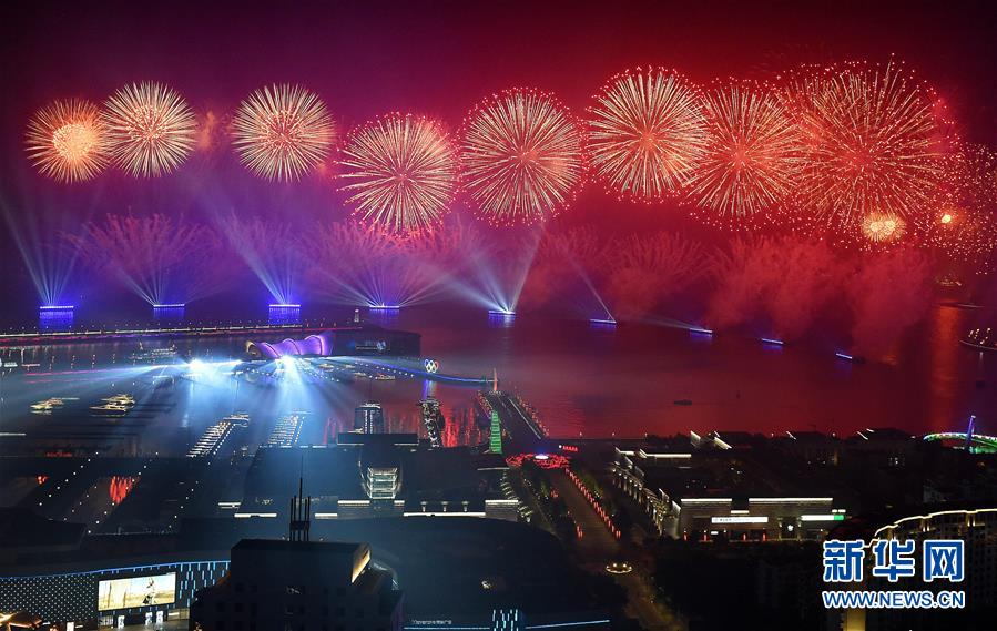 （新華全媒頭條&middot;上合青島峰會&middot;圖文互動）（5）攜手前進，開啟上合發(fā)展新征程 &mdash;&mdash;習(xí)近平主席主持上合組織青島峰會 并舉行系列活動紀(jì)實