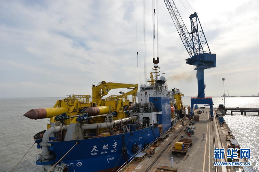 （圖文互動）（6）我國自主研發的疏浚重器&ldquo;天鯤號&rdquo;首次試航成功