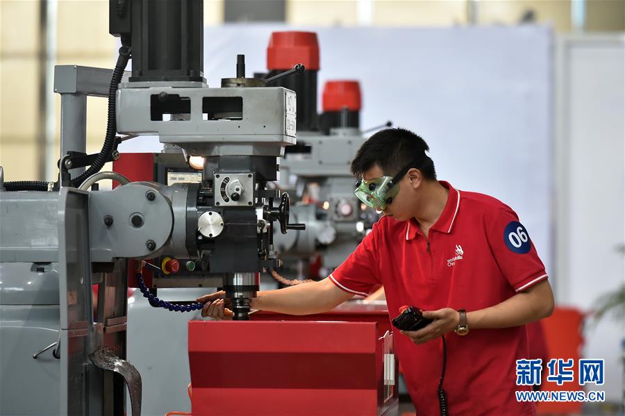 （新華全媒頭條&middot;圖文互動）（4）上下合力，聚力破障，開辟&ldquo;大國工匠&rdquo;建設(shè)新格局