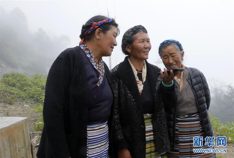 （圖文互動）（7）特寫：&ldquo;八一&rdquo;禮物，飛向云端哨所