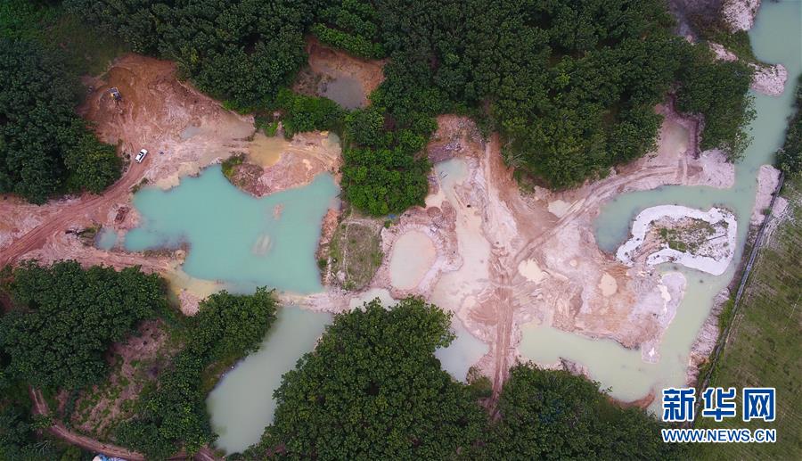 (新華視點·圖文互動)(1)小作坊“游擊”盜采、查處窩點“死灰復燃”,海南非法采砂緣何難止?