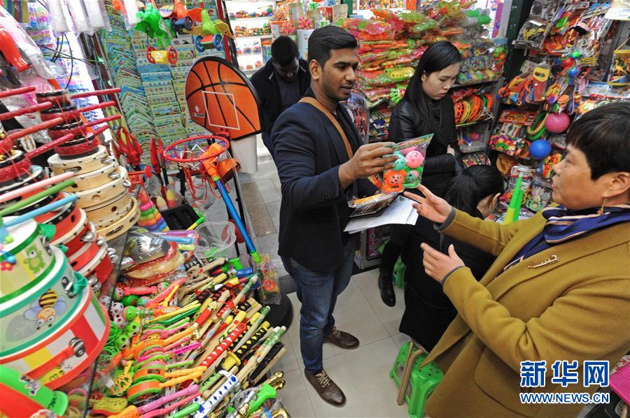 （在習(xí)近平新時(shí)代中國特色社會(huì)主義思想指引下&middot;慶祝改革開放40周年&middot;協(xié)調(diào)發(fā)展）（新華全媒頭條&middot;圖文互動(dòng)）（2）協(xié)調(diào)發(fā)展：奏響全面建成小康社會(huì)交響曲