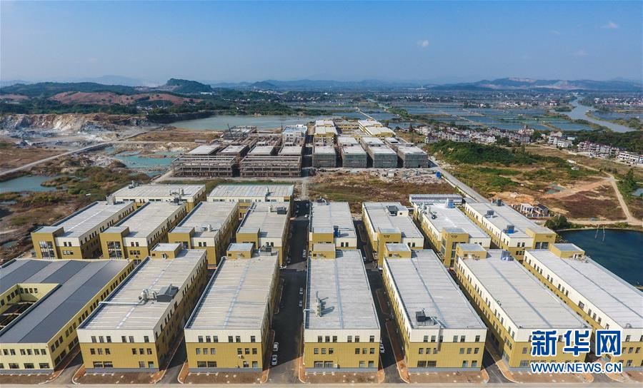 （在習(xí)近平新時(shí)代中國特色社會(huì)主義思想指引下&middot;慶祝改革開放40周年&middot;協(xié)調(diào)發(fā)展）（新華全媒頭條&middot;圖文互動(dòng)）（5）協(xié)調(diào)發(fā)展：奏響全面建成小康社會(huì)交響曲