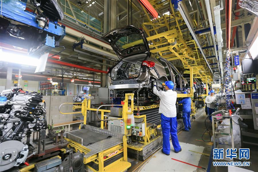 （百城百縣百企調研行&middot;圖文互動）（4）&ldquo;藍鯨1號&rdquo;從這里駛出&mdash;&mdash;山東煙臺崛起制造業高地