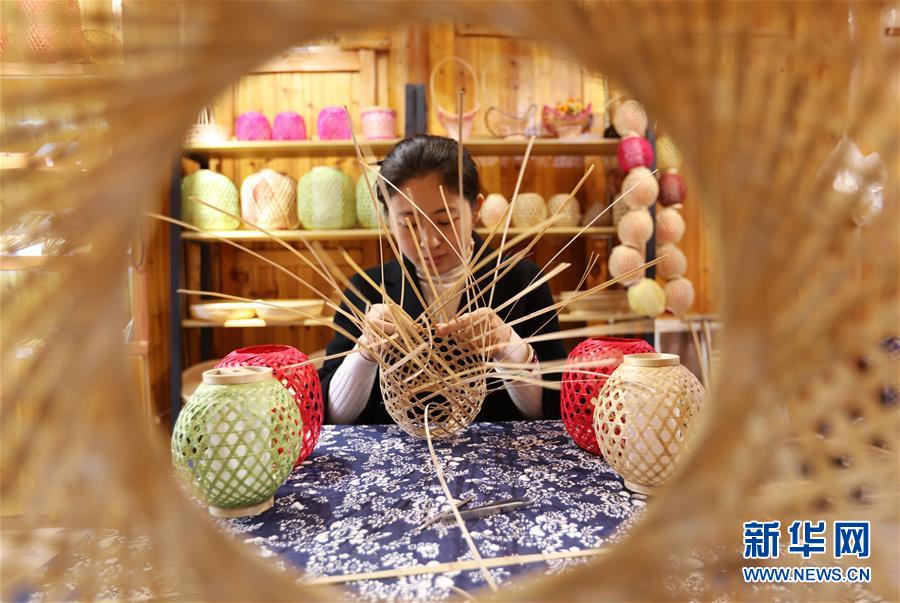 （在習近平新時代中國特色社會主義思想指引下&middot;慶祝改革開放40周年）（新華全媒頭條&middot;圖文互動）（3）在改革開放大潮中砥礪奮進&mdash;&mdash;新時代踐行新發展理念紀行