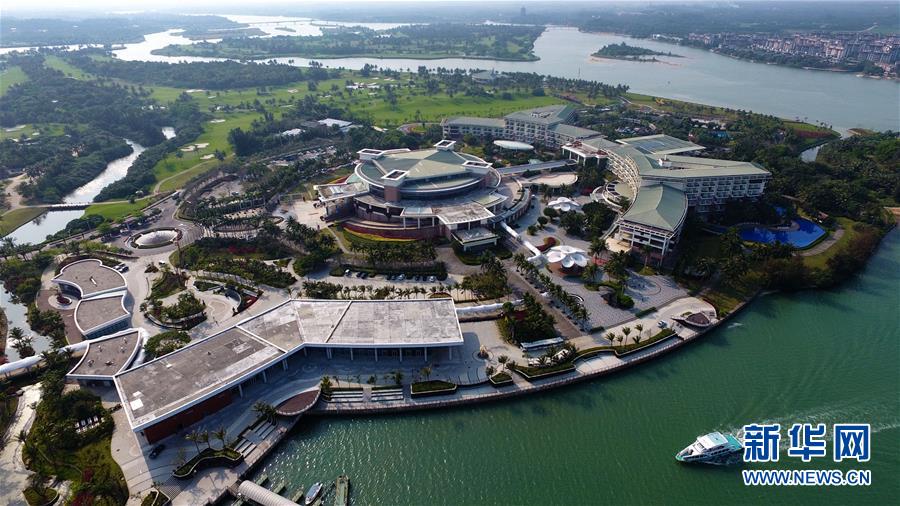 （新華全媒頭條&middot;圖文互動）（8）領(lǐng)航！向著高質(zhì)量發(fā)展堅定前行&mdash;&mdash;以習(xí)近平同志為核心的黨中央引領(lǐng)中國經(jīng)濟(jì)發(fā)展述評