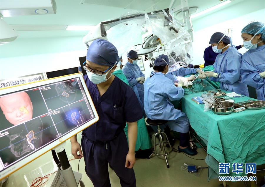 （聚焦歷史性成就和變革&middot;特稿&middot;圖文互動）（11）經(jīng)濟(jì)躍上新臺階　發(fā)展站上新起點&mdash;&mdash;我國五年來經(jīng)濟(jì)社會發(fā)展成就巡禮