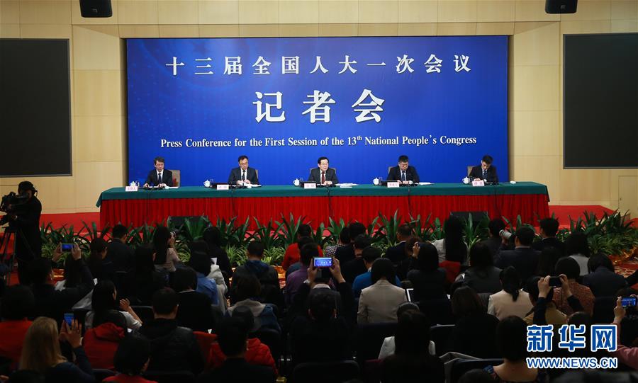 （兩會&middot;XHDW）（1）科技部部長萬鋼等就&ldquo;加快建設創新型國家&rdquo;答記者問