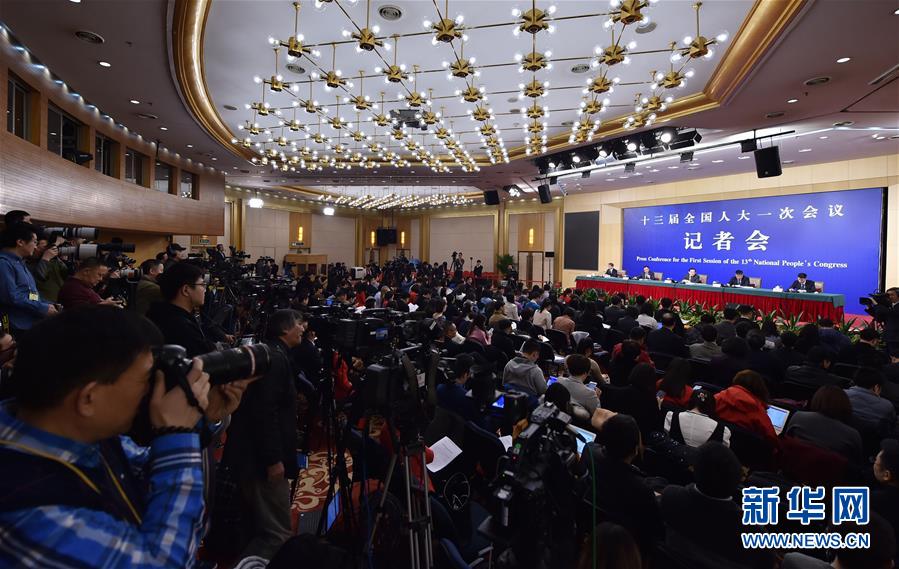 （兩會&middot;XHDW）（2）科技部部長萬鋼等就&ldquo;加快建設創新型國家&rdquo;答記者問