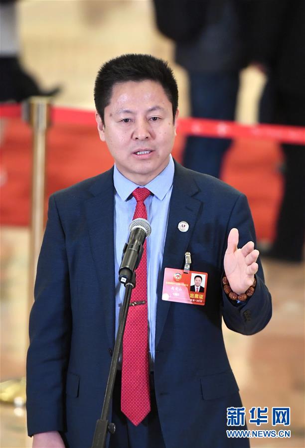 （兩會&middot;XHDW）（14）全國政協委員接受采訪
