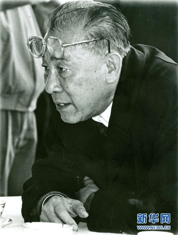 （改革先鋒風(fēng)采&middot;圖文互動(dòng)）（1）袁庚：改革開放試驗(yàn)田&ldquo;蛇口模式&rdquo;的探索創(chuàng)立者