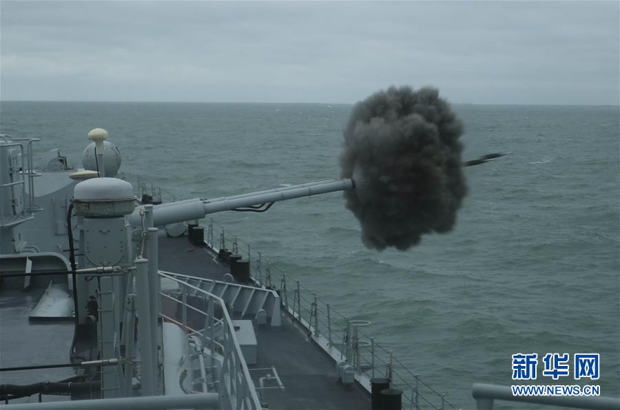 （新華全媒頭條&middot;圖文互動）（1）向祖國報告：我在戰(zhàn)位守萬家團圓&mdash;&mdash;解放軍和武警部隊新春佳節(jié)備戰(zhàn)執(zhí)勤記事