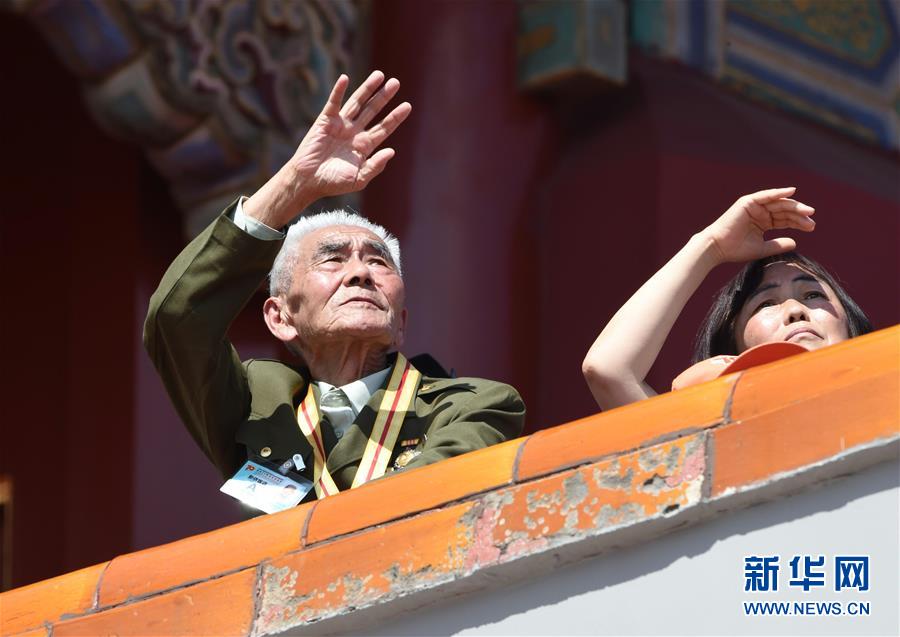 （新華全媒頭條&middot;強(qiáng)軍思想引領(lǐng)新征程&middot;圖文互動(dòng)）（3）那一刻，我們光榮接受檢閱