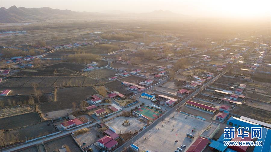 （壯麗70年&middot;奮斗新時(shí)代&middot;圖文互動(dòng)）（4）情同一家，守望相助，共奔小康&mdash;&mdash;內(nèi)蒙古興安盟巴彥敖包嘎查民族團(tuán)結(jié)見(jiàn)聞