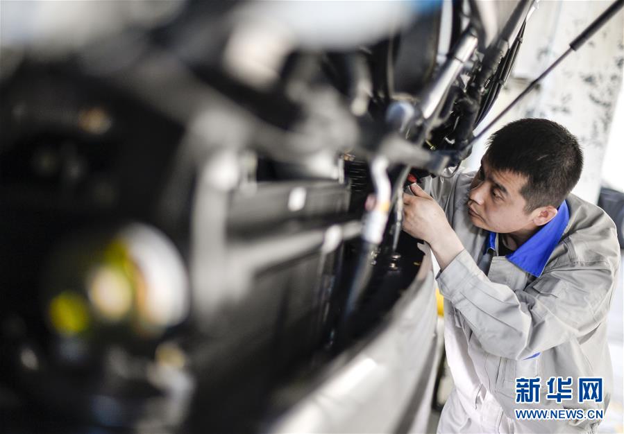 （新華全媒頭條&middot;圖文互動(dòng)）（20）青春萬歲 強(qiáng)國有我