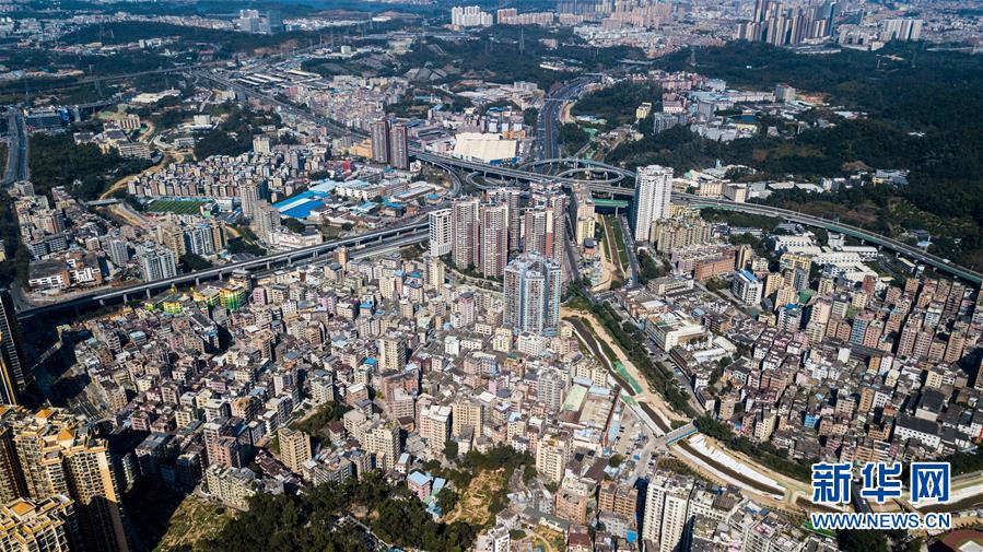 （在習近平新時代中國特色社會主義思想指引下&mdash;&mdash;新時代新作為新篇章&middot;圖文互動）（2）從種地到&ldquo;種&rdquo;高科技產業&mdash;&mdash;&ldquo;改革村&rdquo;的新思維