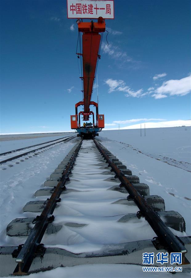 （新華全媒頭條&middot;壯麗70年&middot;奮斗新時代&middot;圖文互動）（4）開拓雪域高原的夢想之路&mdash;&mdash;來自青藏鐵路的蹲點報告