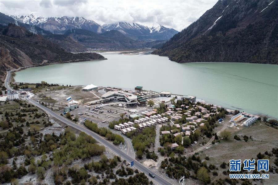 （壯麗70年&middot;奮斗新時代&middot;圖文互動）（3）駛向幸福的&ldquo;天路&rdquo;&mdash;&mdash;川藏公路藏區變遷