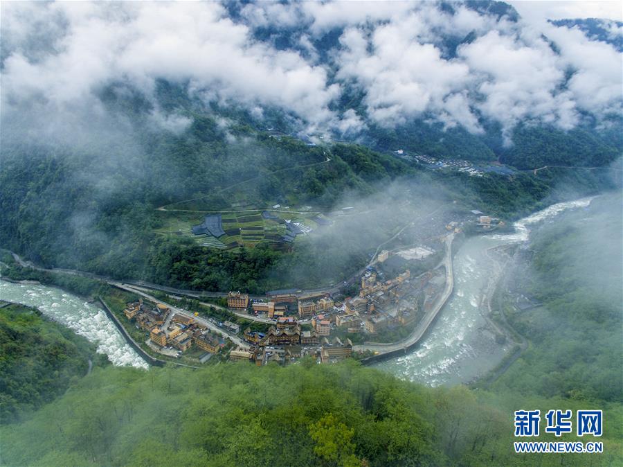 （直過(guò)民族脫貧攻堅(jiān)&middot;圖文互動(dòng)）（4）滿目青山變成&ldquo;綠色銀行&rdquo;&mdash;&mdash;我國(guó)獨(dú)龍族人民走出綠色脫貧之路