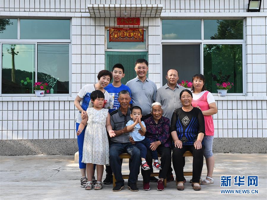 （新華全媒頭條&middot;圖文互動）（4）心系北疆　情滿草原&mdash;&mdash;習(xí)近平總書記考察內(nèi)蒙古回訪記