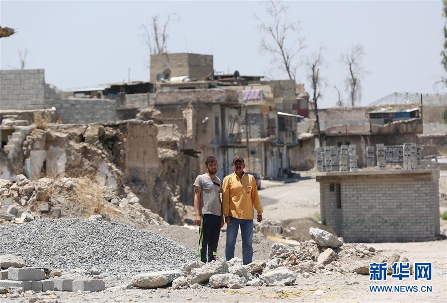 (國(guó)際·圖文互動(dòng))(2)通訊:中企員工愛心捐款助摩蘇爾老城民眾重燃生活希望