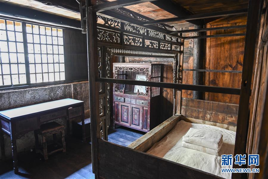 （壯麗70年&middot;奮斗新時代&mdash;&mdash;記者再走長征路&middot;圖文互動）（5）手捧棉被憶紅軍：走了那么多年，我們都念他們的好