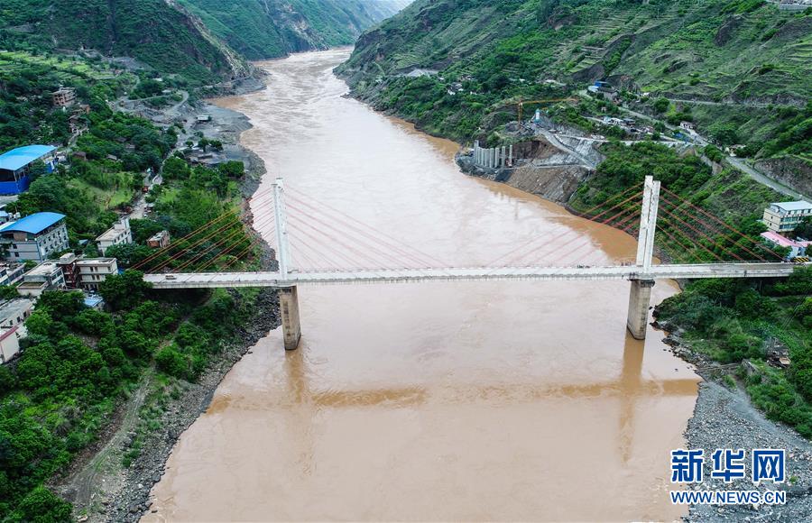 （新華全媒頭條&middot;壯麗70年&middot;奮斗新時代&mdash;&mdash;記者再走長征路&middot;圖文互動）（3）前進，向著光明的方向&mdash;&mdash;尋訪金沙江畔紅色印記