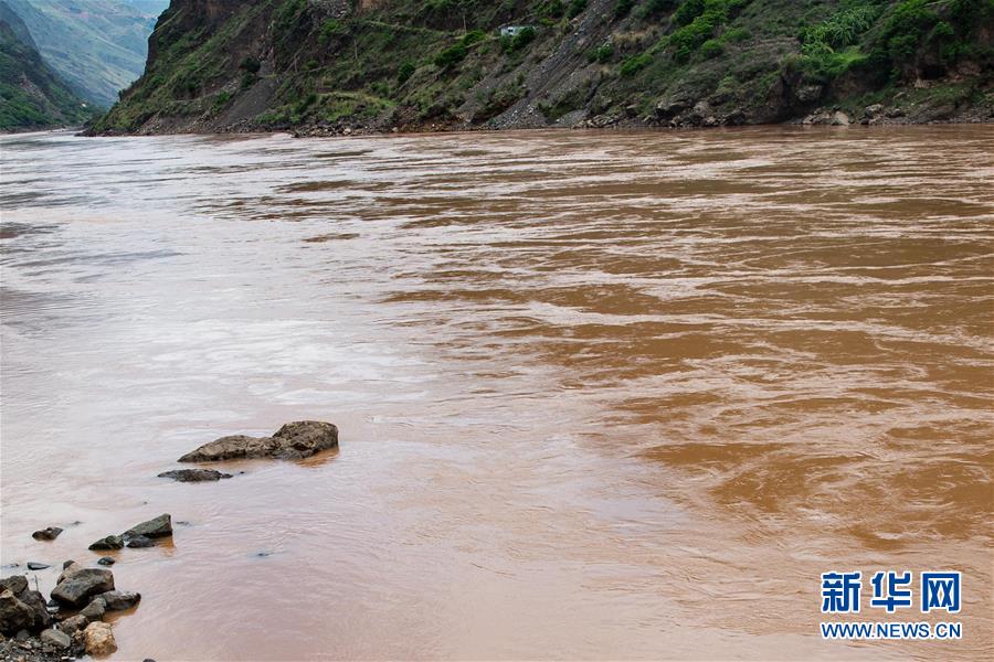 （新華全媒頭條&middot;壯麗70年&middot;奮斗新時代&mdash;&mdash;記者再走長征路&middot;圖文互動）（7）前進，向著光明的方向&mdash;&mdash;尋訪金沙江畔紅色印記