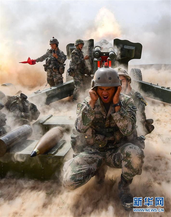 （新華全媒頭條&middot;圖文互動）（9）我們是一支不可戰(zhàn)勝的力量&mdash;&mdash;獻(xiàn)給中國人民解放軍建軍92周年