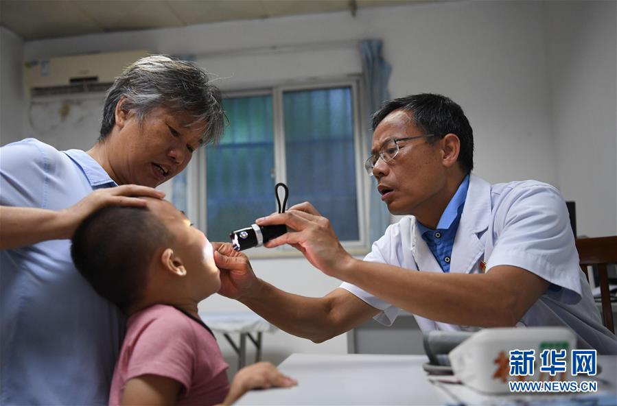（新華全媒頭條&middot;圖文互動）（4）伶仃洋邊&ldquo;守門&rdquo;人&mdash;&mdash;記堅守海島32年的黨員醫生王桂湘