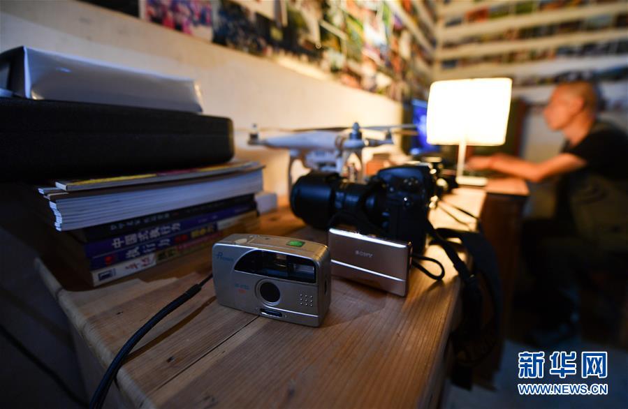 （圖文互動(dòng)）（7）鄉(xiāng)村攝影師、鄉(xiāng)村&ldquo;模特&rdquo;、民宿店主&mdash;&mdash;鄉(xiāng)村旅游推動(dòng)婺源農(nóng)民生活方式發(fā)生新變化