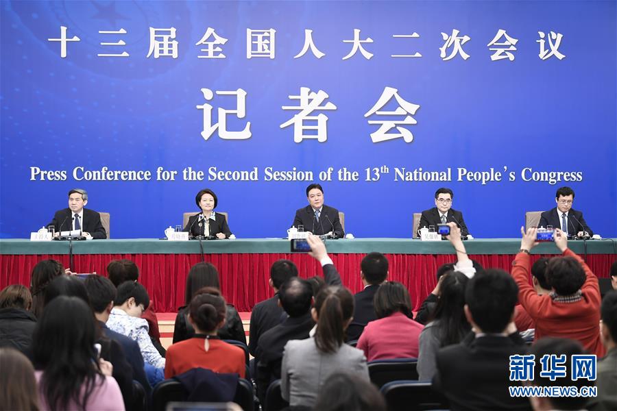 （兩會&middot;XHDW）（2）最高人民法院審判委員會副部級專職委員劉貴祥等就&ldquo;攻堅&lsquo;基本解決執行難&rsquo;&rdquo;答記者問