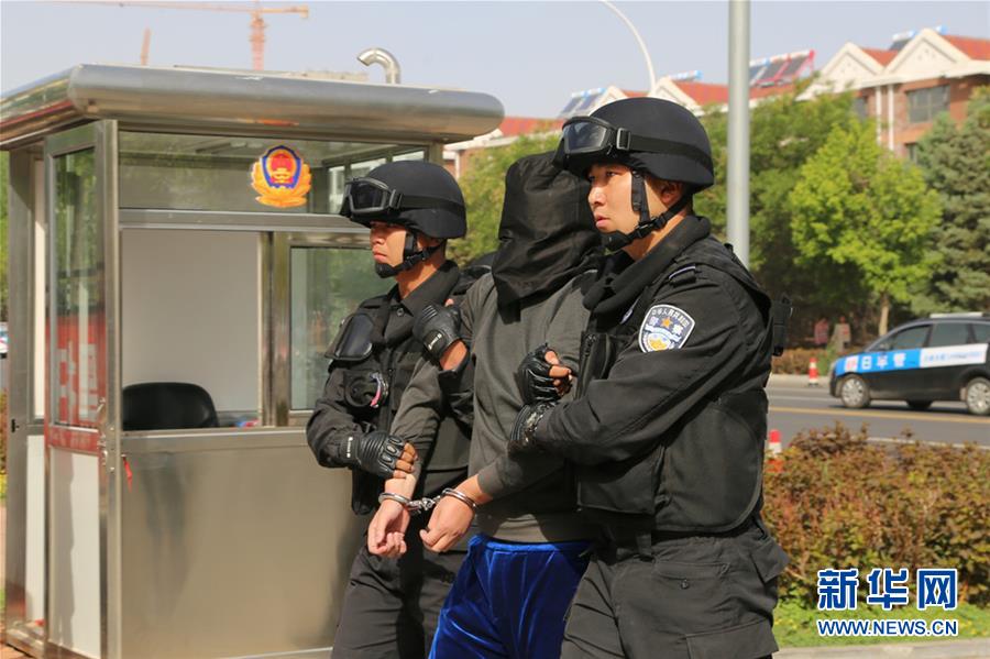 （新華全媒頭條&middot;圖文互動(dòng)）（2）擊楫中流正當(dāng)時(shí)&mdash;&mdash;全國(guó)掃黑除惡專項(xiàng)斗爭(zhēng)推進(jìn)紀(jì)實(shí)