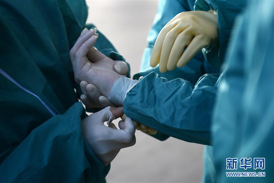 （聚焦疫情防控）（5）藍天志愿者的消毒戰&ldquo;疫&rdquo;