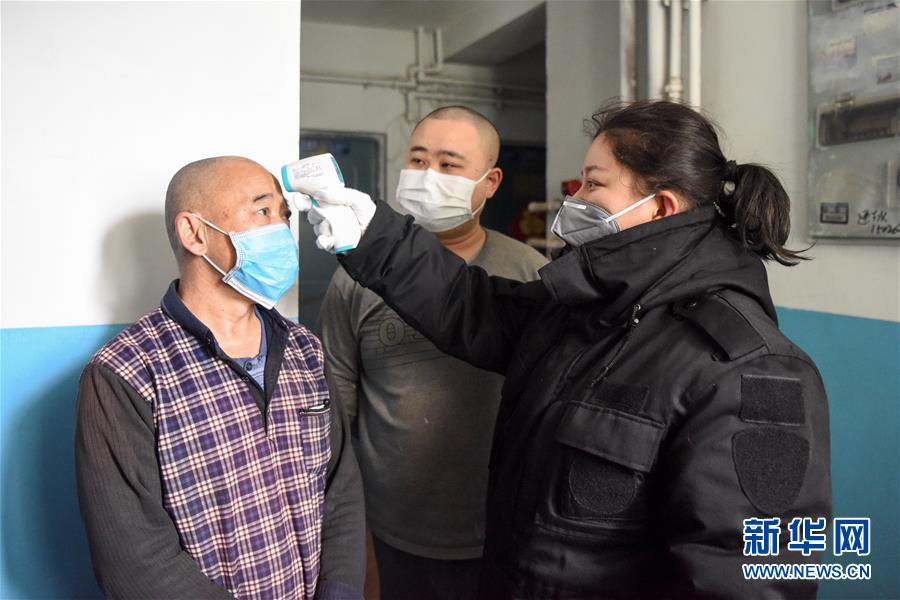 （聚焦疫情防控&middot;圖文互動）（4）&ldquo;我們多跑跑，居民更安全&rdquo;&mdash;&mdash;直擊新疆基層社區疫情防控