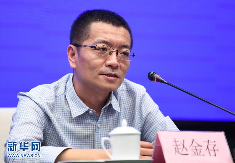 （聚焦疫情防控&middot;圖文互動）（2）鐘南山、李蘭娟院士團隊從新冠肺炎患者糞便中分離出病毒