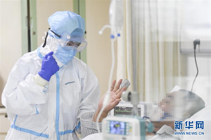 （新華全媒頭條&middot;圖文互動）（9）滄海橫流顯本色　戰&ldquo;疫&rdquo;一線黨旗紅&mdash;&mdash;全國各領域基層黨組織和廣大黨員奮力打好疫情防控阻擊戰（1）