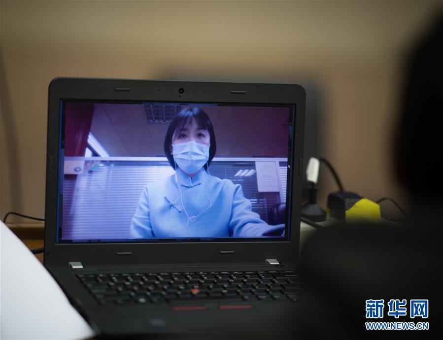 （新華全媒頭條配圖&middot;圖文互動(dòng)）（13）戰(zhàn)&ldquo;疫&rdquo;的一天&mdash;&mdash;新華社記者直擊湖北保衛(wèi)戰(zhàn)