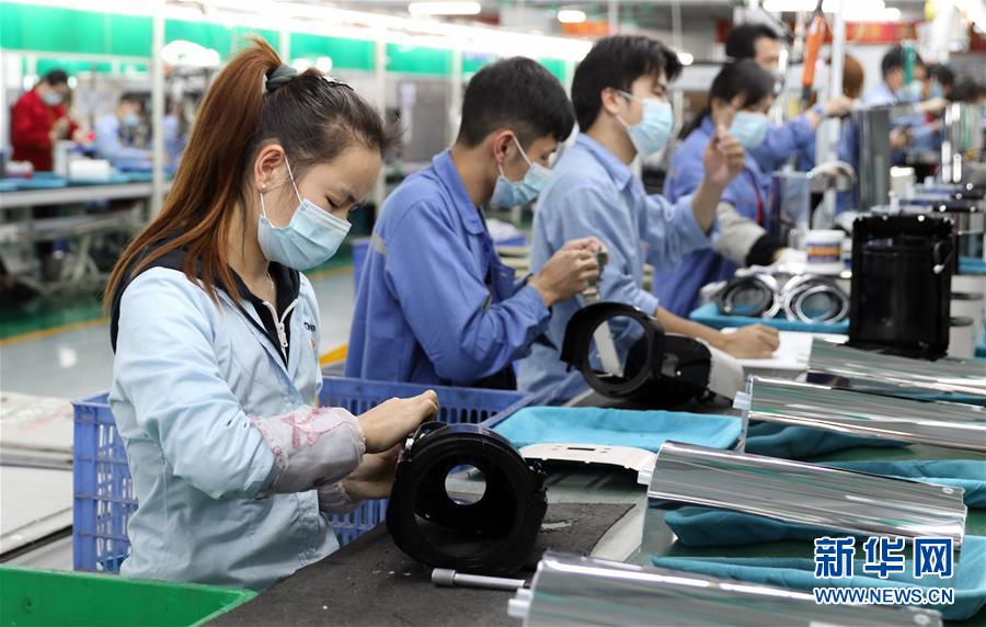 （抓好經濟發展 應對復雜局面&middot;圖文互動）（2）在&ldquo;家電之都&rdquo;順德看&ldquo;中國制造&rdquo;抗壓前行 