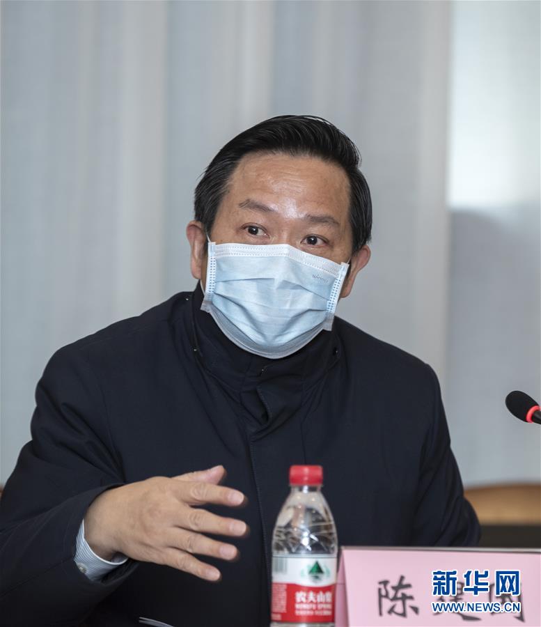 （聚焦疫情防控&middot;圖文互動）（2）急防控所急，沖鋒勇向前&mdash;&mdash;華中科技大學以科研攻關推動疫情防控救治觀察